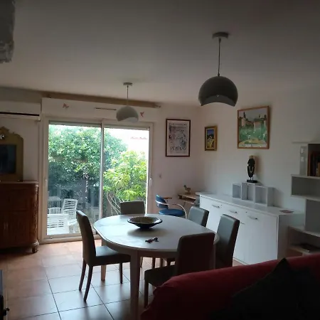 La Maison De Yolande 빌라 생 로랑 드 라 살랑크